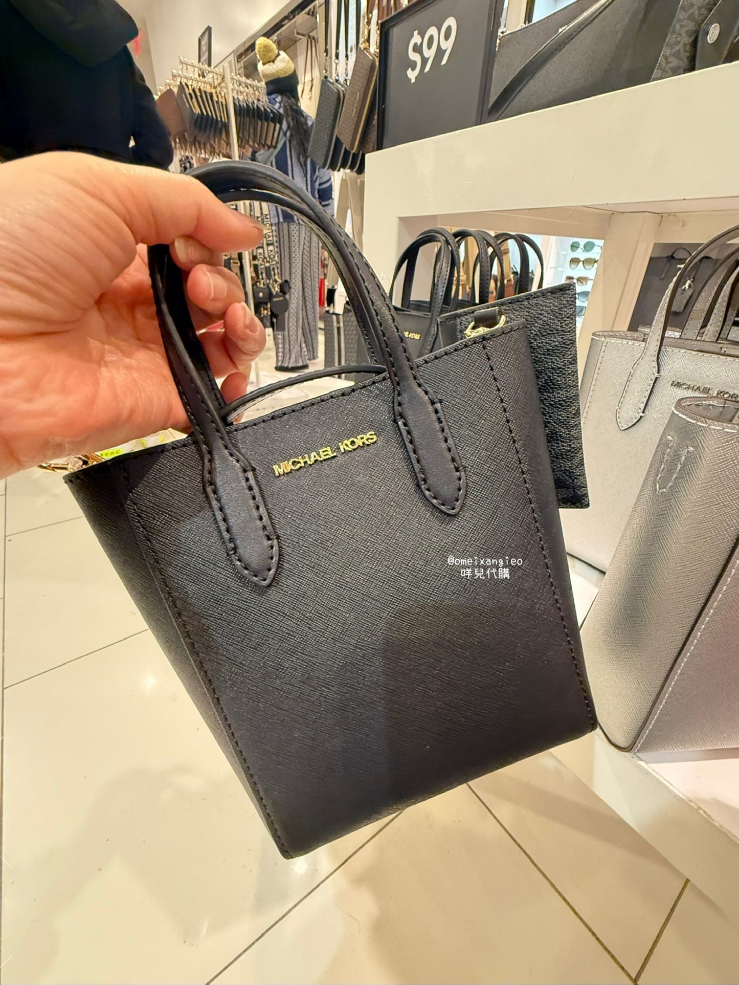 Michael Kors MK 防刮皮革琴譜包 附小卡夾