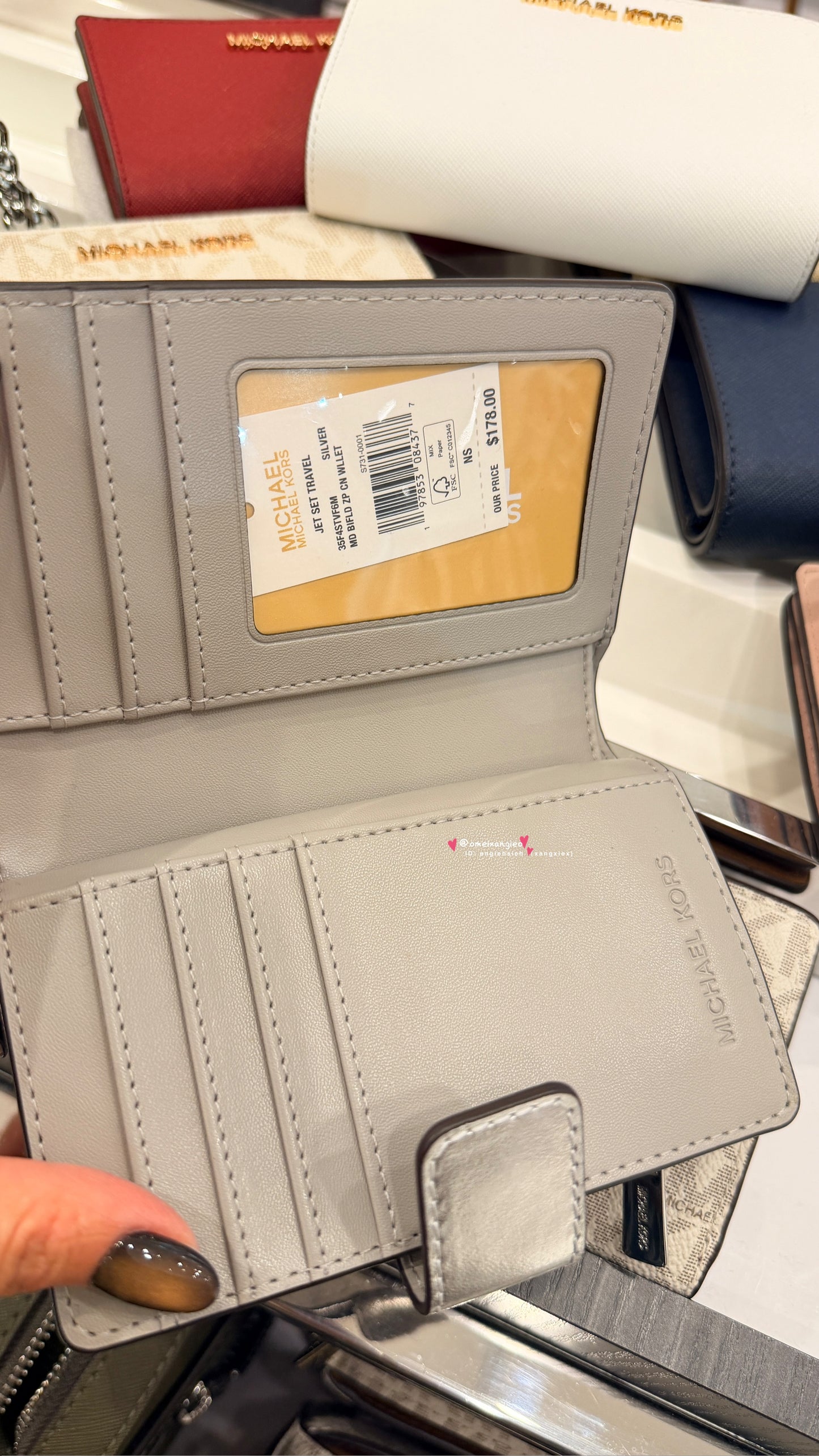 Michael Kors MK 防刮皮革中夾