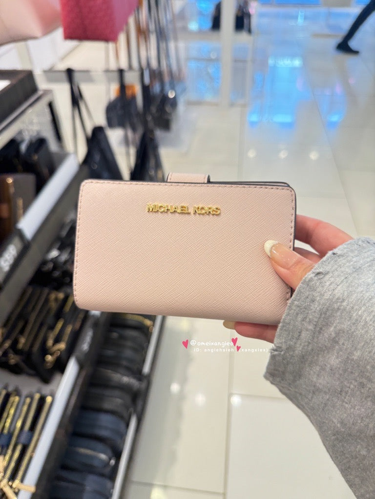 Michael Kors MK 防刮皮革中夾