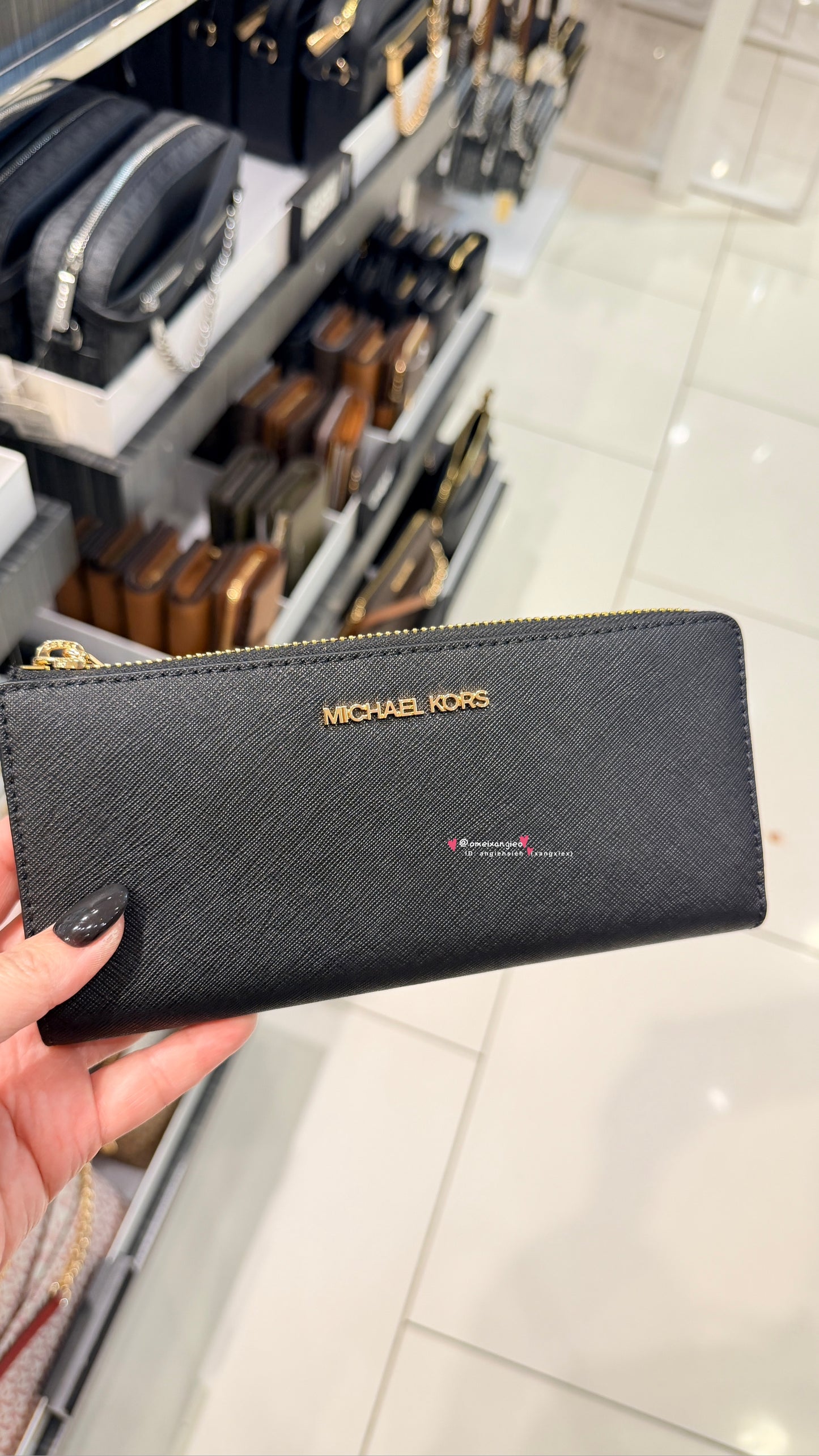 Michael Kors MK 防刮皮革拉鏈長夾