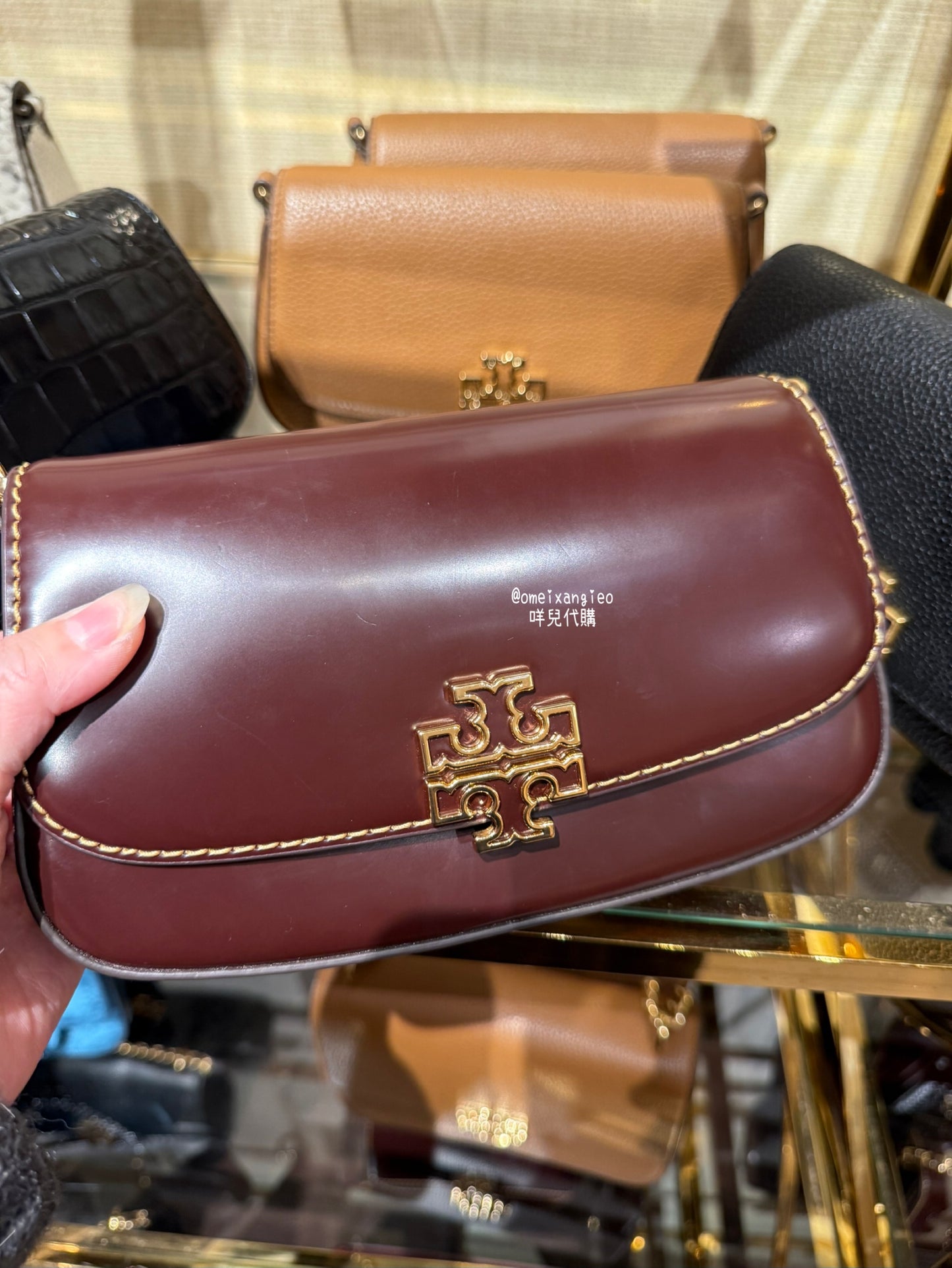 Tory Burch Britten 斜背包