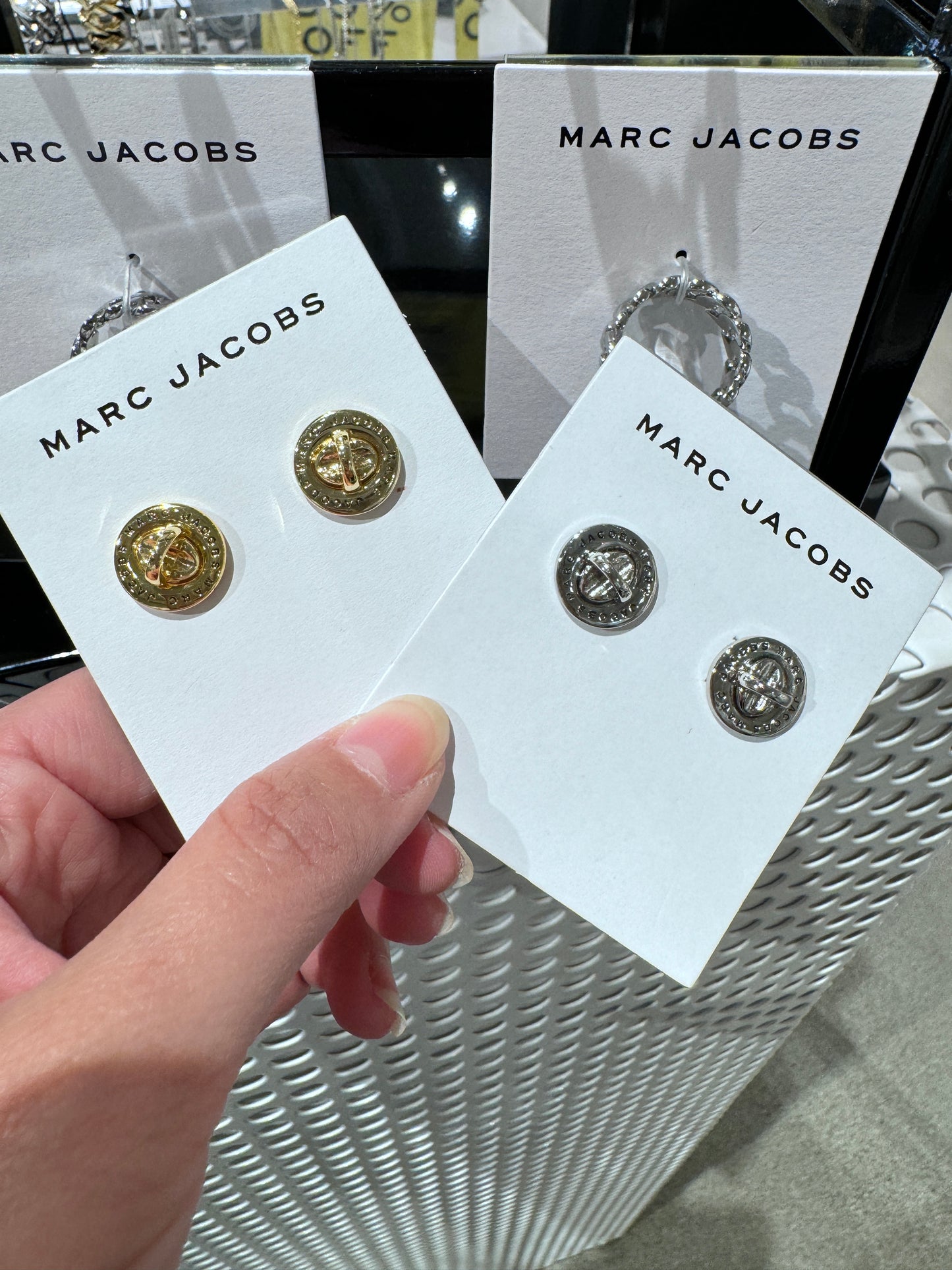 Marc Jacobs 扭扣設計 耳環