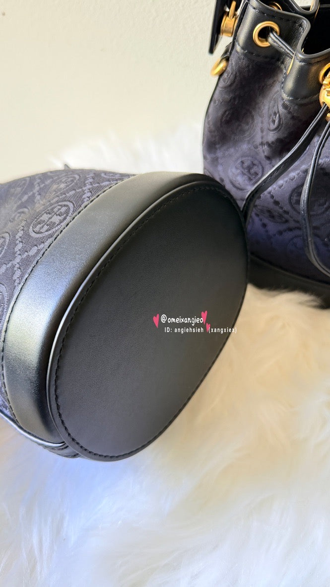 Tory Burch T Monogram Bucket Bag 專櫃款 迷你雞經典老花抽繩水桶包/斜背包 （黑)