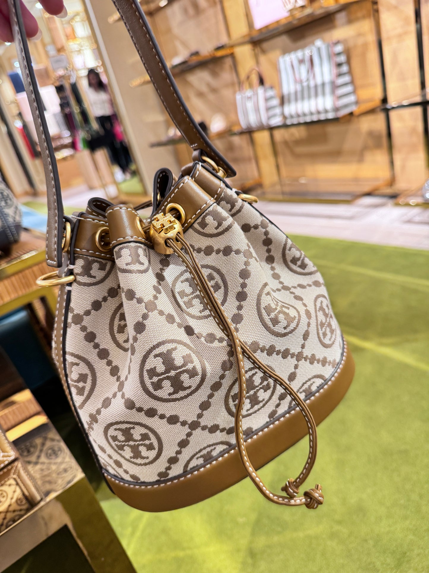 Tory Burch 專櫃款 經典老花水桶包