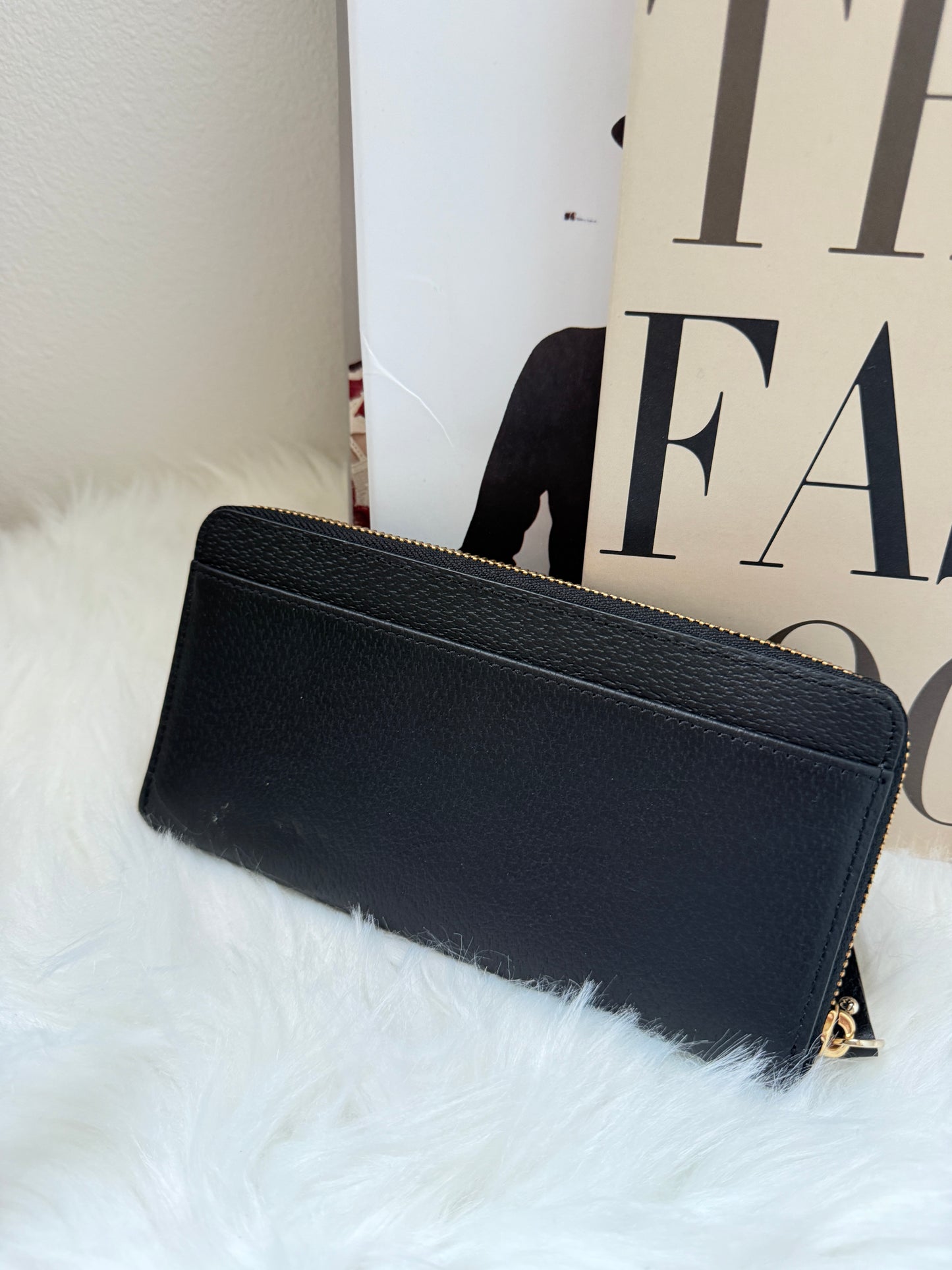 Kate Spade 荔枝皮革拉鏈長夾