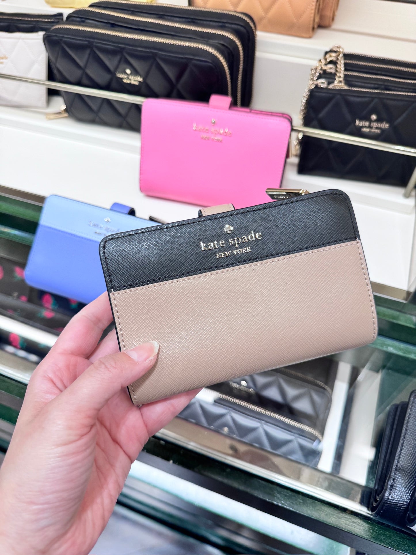 Kate Spade 防刮皮革中夾