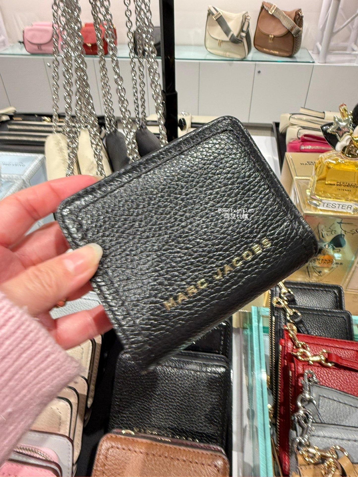 Marc Jacobs 小馬克 荔枝皮革 短夾