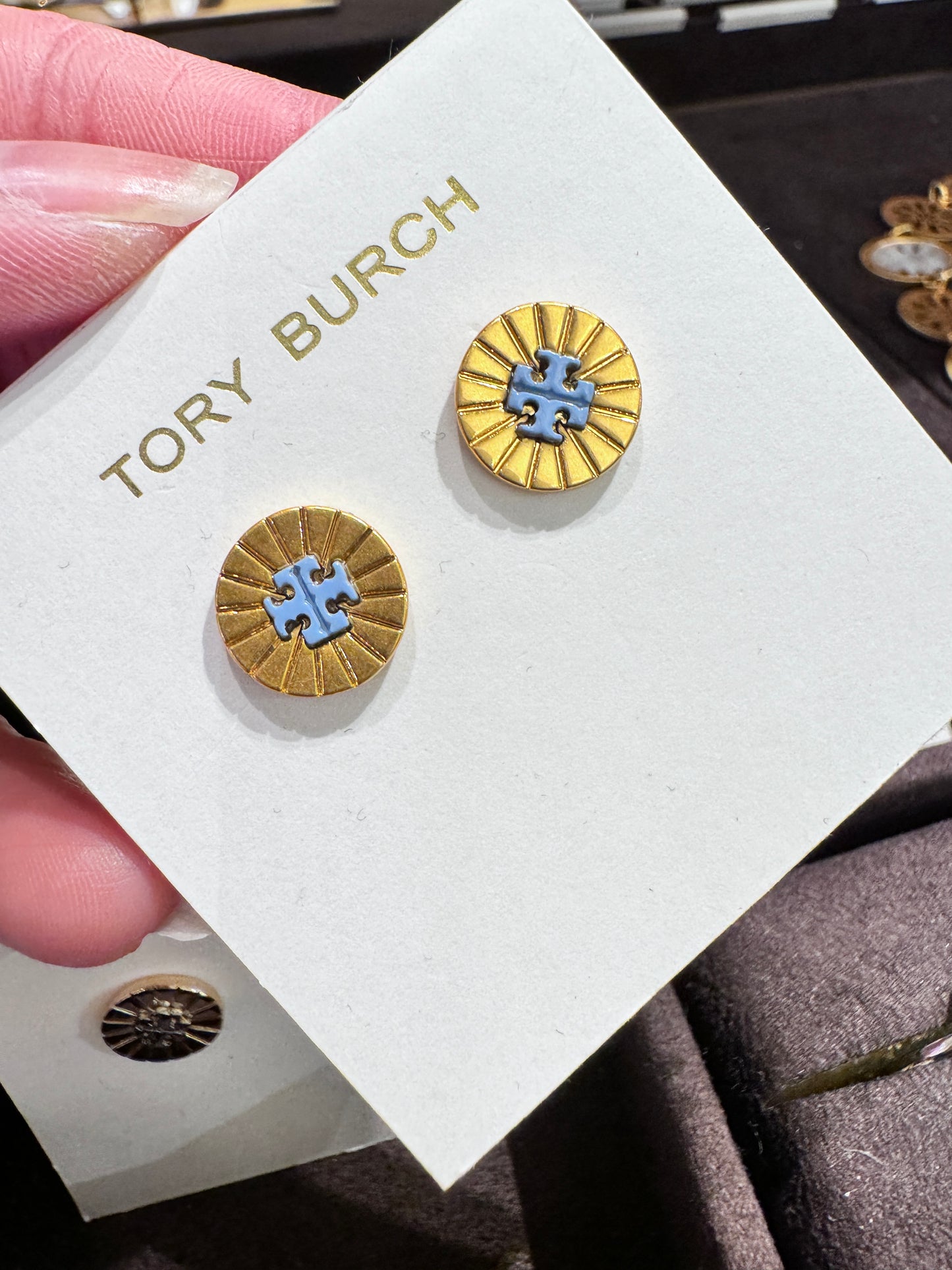 Tory Burch 貝殼感 耳環