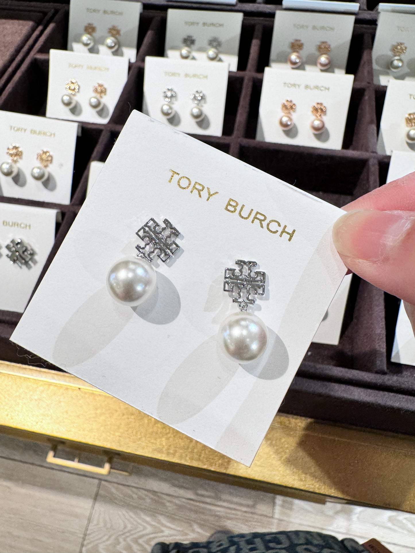 Tory Burch 珍珠耳環