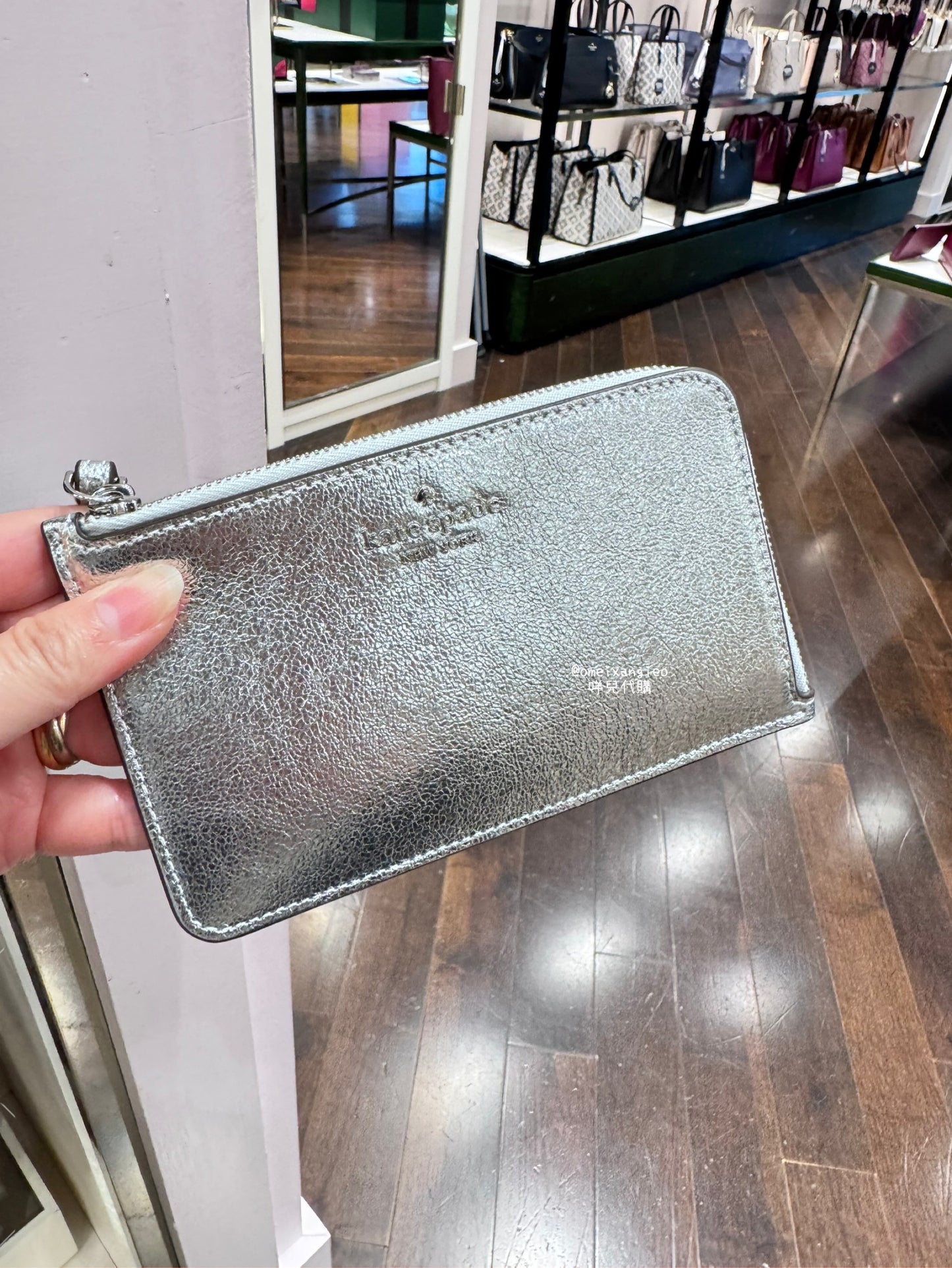 Kate Spade 防刮皮革 小款手拿包