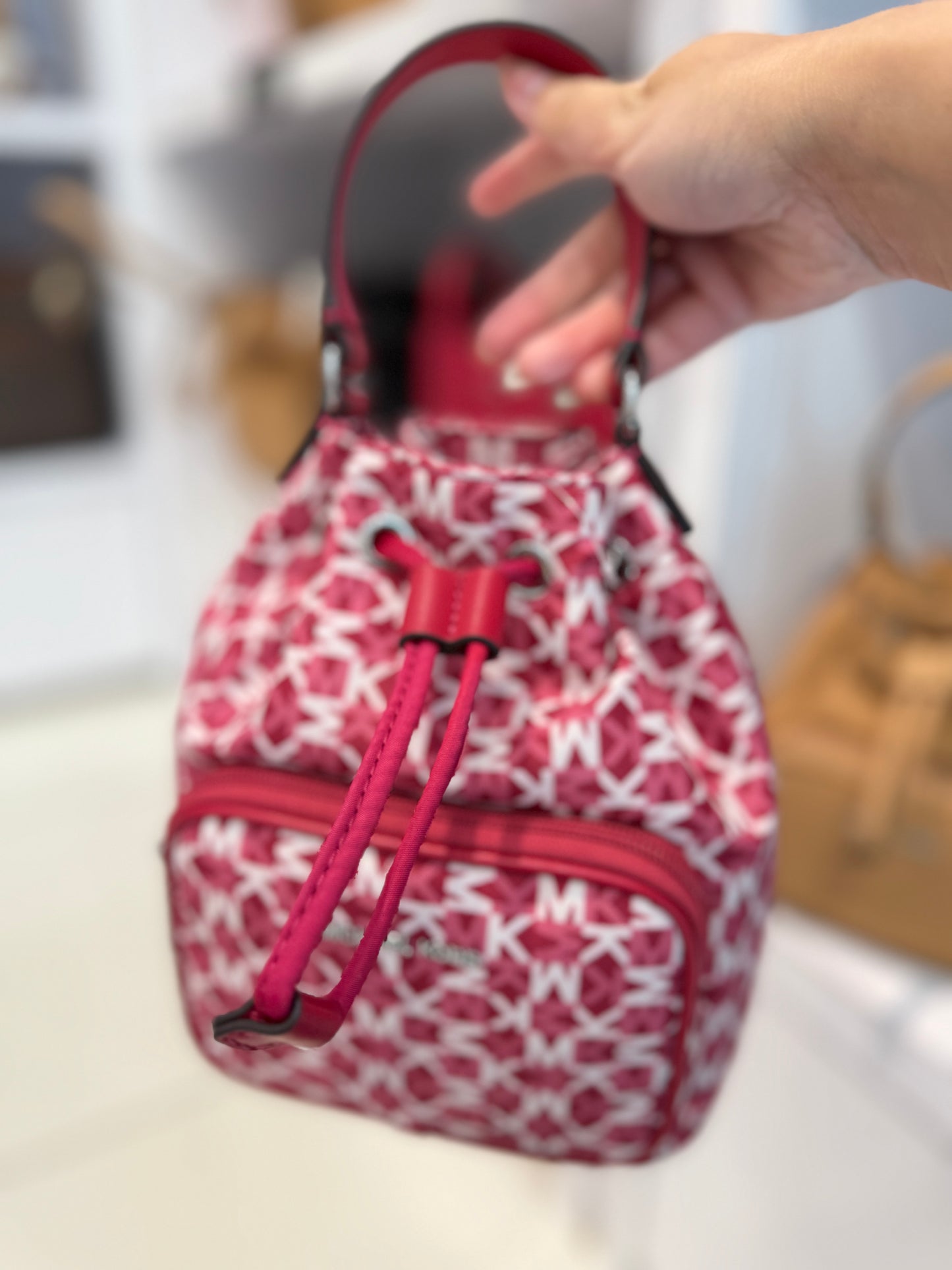 Michael KORS 尼龍水桶包