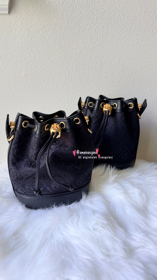 Tory Burch T Monogram Bucket Bag 專櫃款 迷你雞經典老花抽繩水桶包/斜背包 （黑)