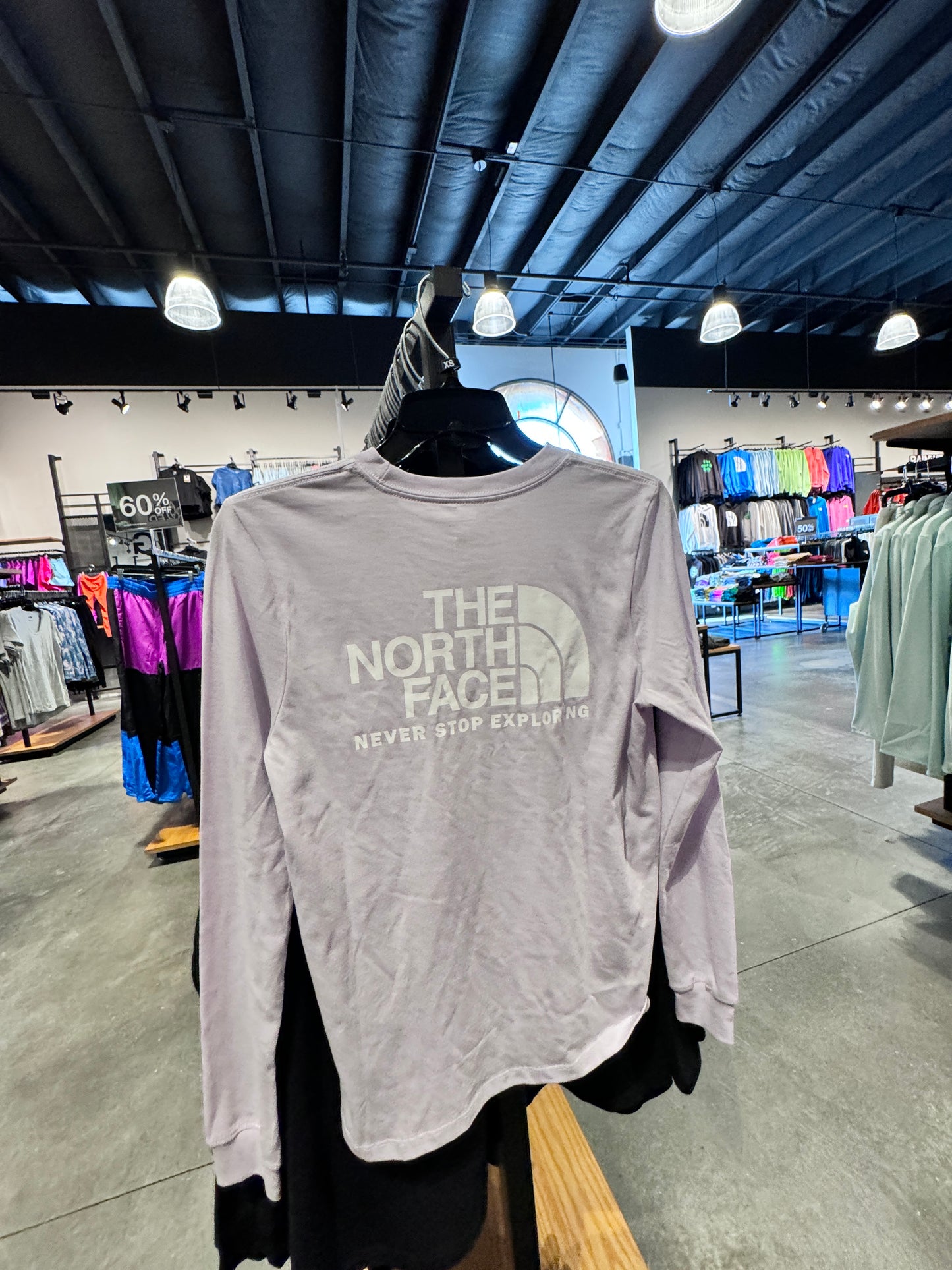 「預購」北臉 The North Face 背面大logo 女款長T